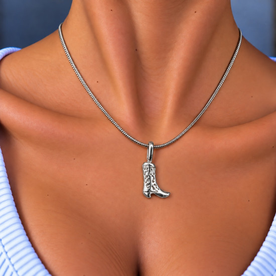 EVAMON COWBOY BOOTS NECKLACE 